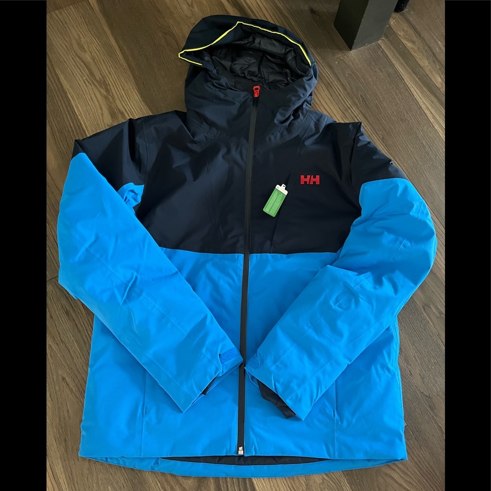 Helly Hansen Men’s winter jacket (Large)